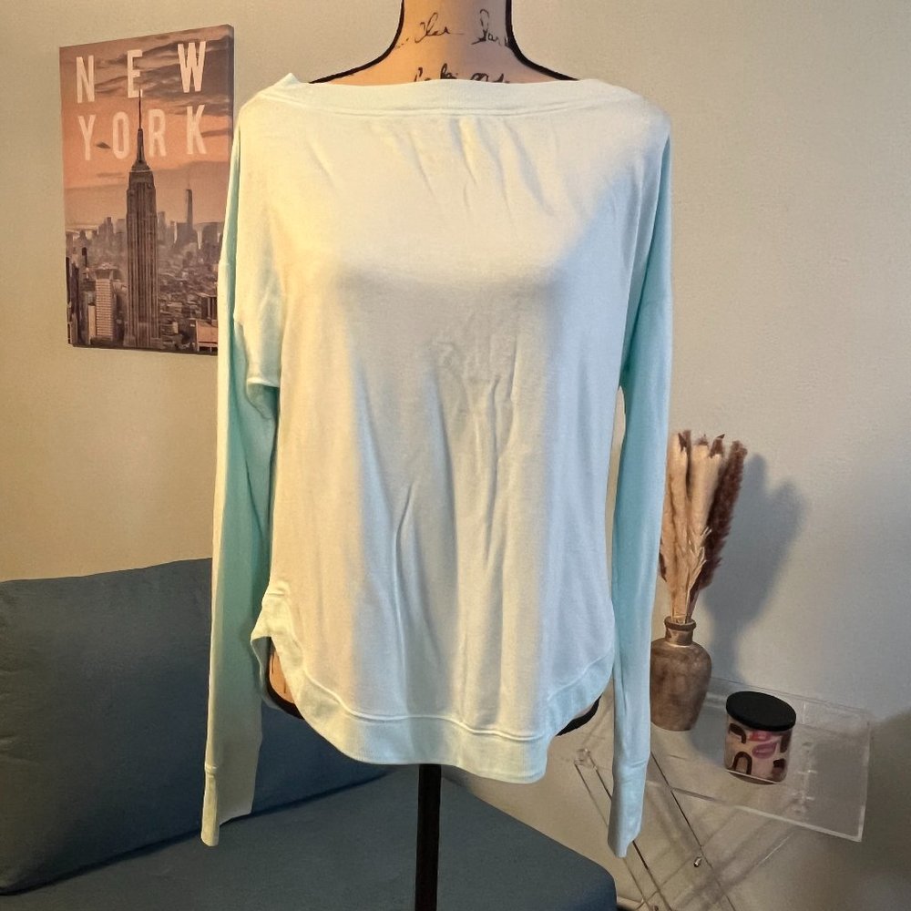 🦋3/$15🦋 All In Motion Long Sleeve Workout Top